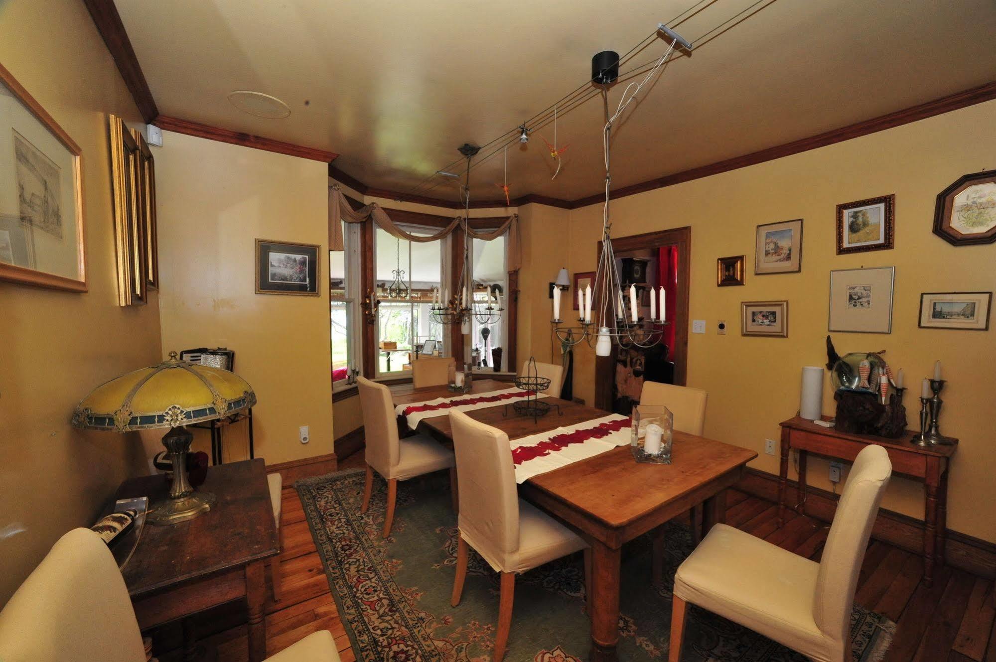 Little Shemogue Inn 외부 사진