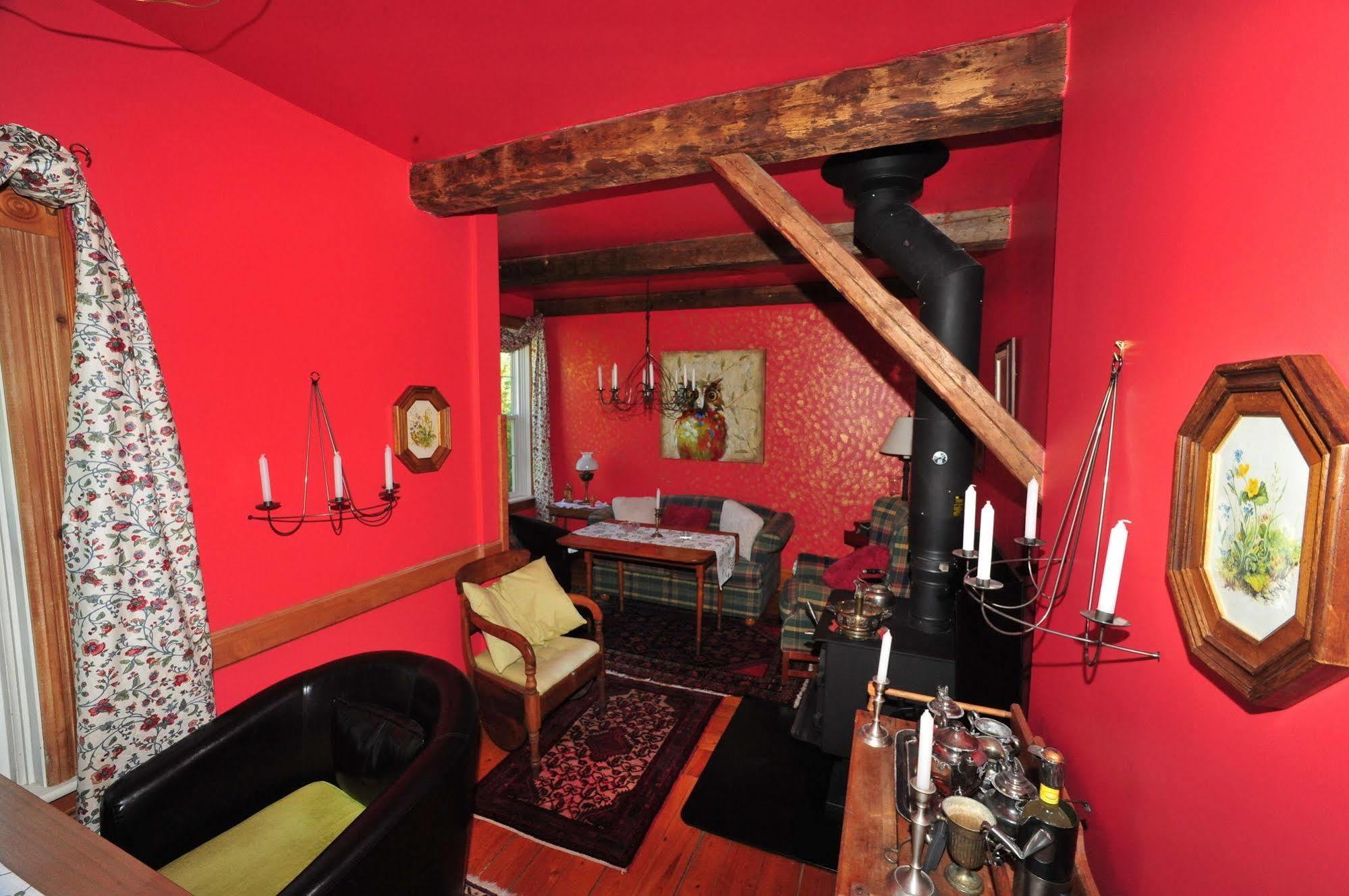 Little Shemogue Inn 외부 사진